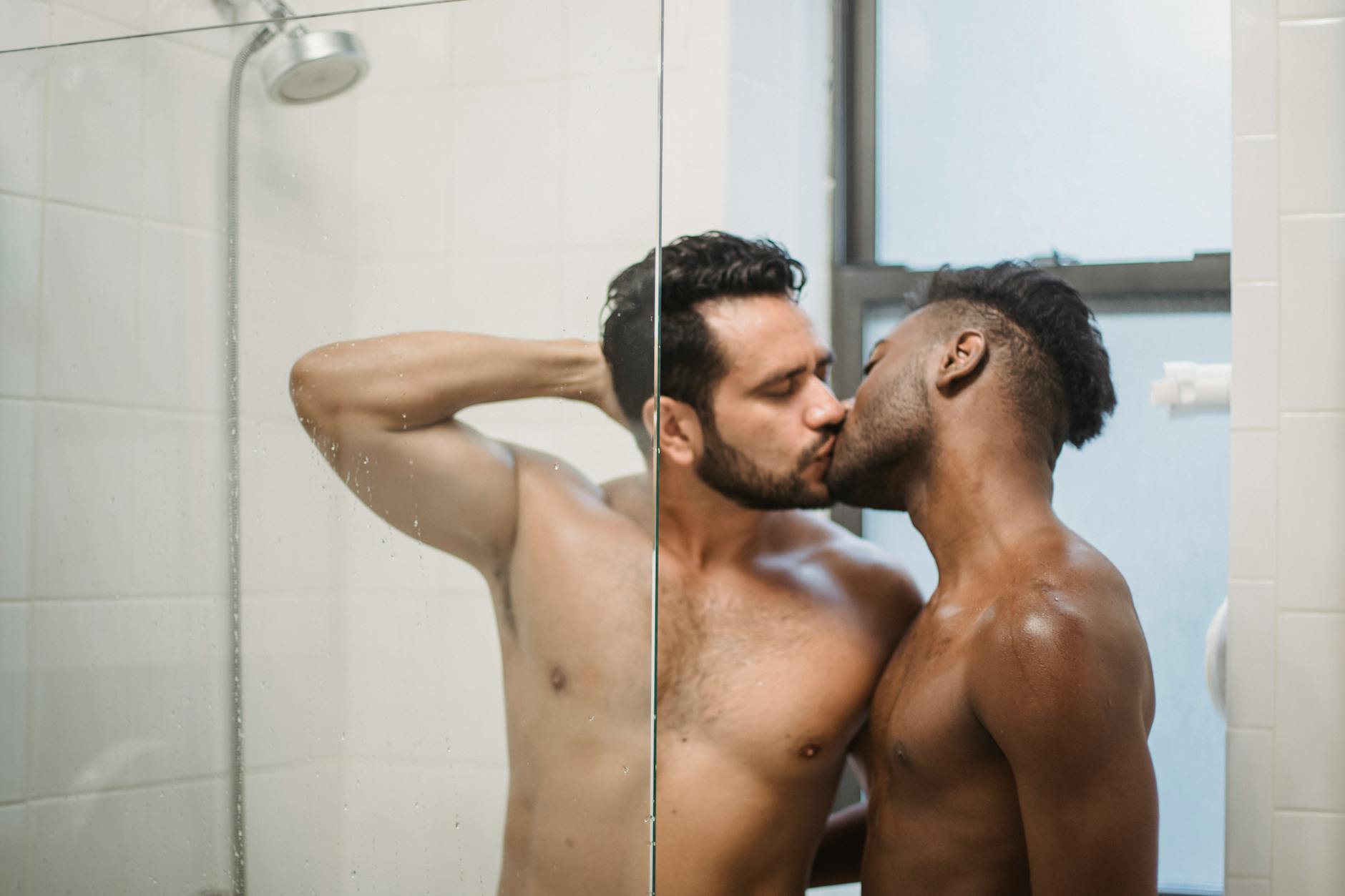 55 Romantic and Creative Valentine’s Day Activities for Couples Discover unforgettable ways to celebrate your love with these heartfelt Valentine's Day ideas