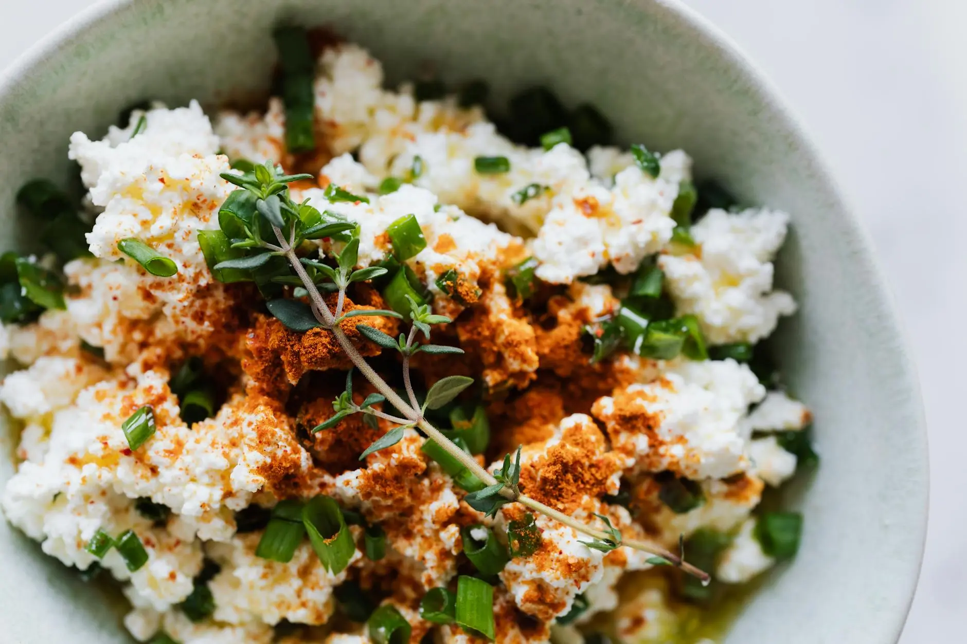 The Best Substitutes for Tarragon: Ultimate Guide for Home Cooks Explore the top six alternatives to tarragon and discover the best ways to swap this unique herb in any recipe.