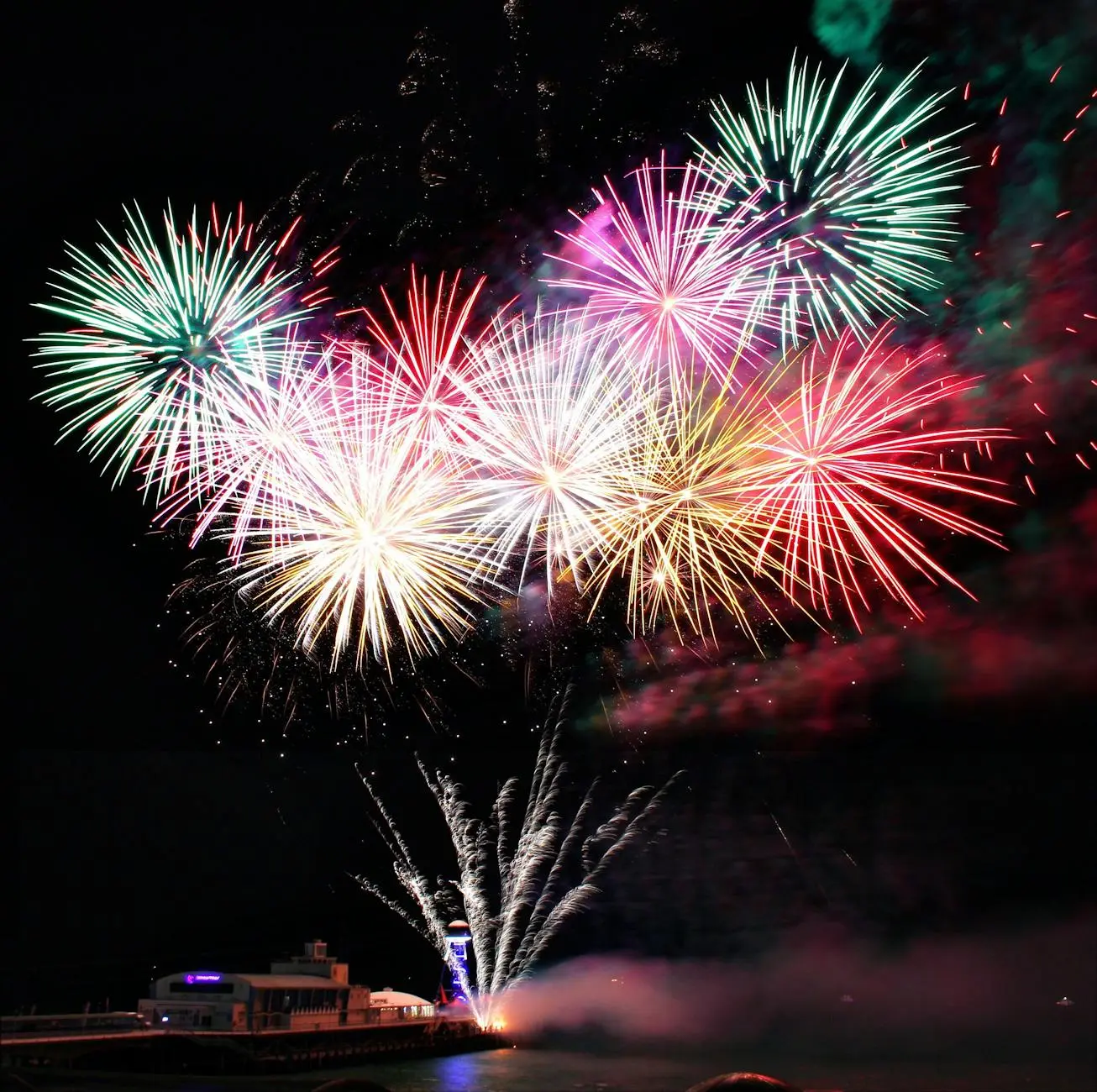 40 End-of-Year Quotes for Reflection & Celebration Embrace the closing year with wisdom, gratitude, and a hopeful outlook for what's ahead