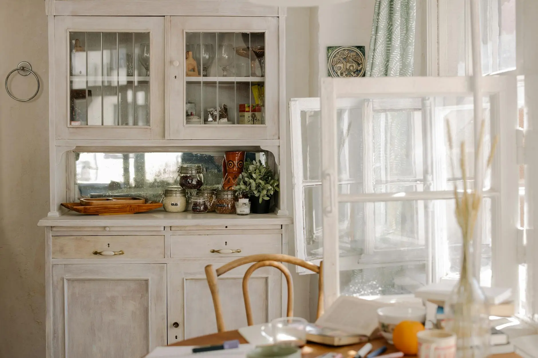 Herbs de Provence: The Quintessential French Herb Blend for Every Kitchen Discover the origins, ingredients, culinary uses, and homemade recipe for this iconic French herb blend that elevates dishes with Provençal flair.