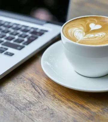 Master the art of brewing a smooth, creamy café latte in your own kitchen with simple ingredients and easy steps.