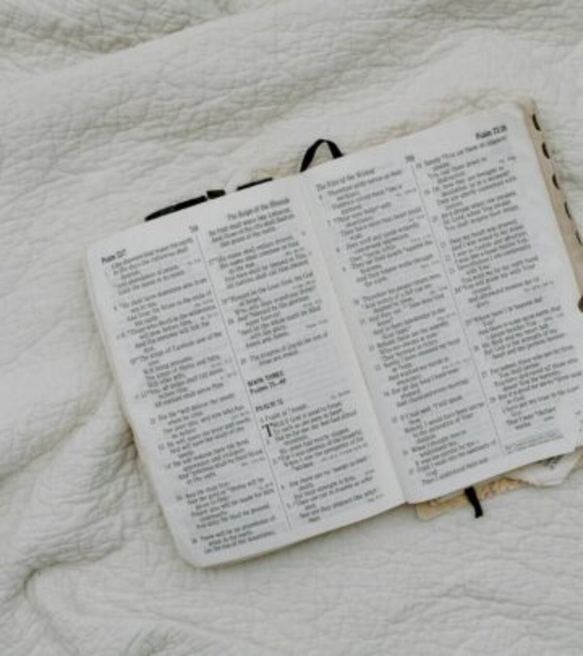 Discover the most empowering Bible verses about strength to find hope, courage, and comfort in life’s hardest moments.