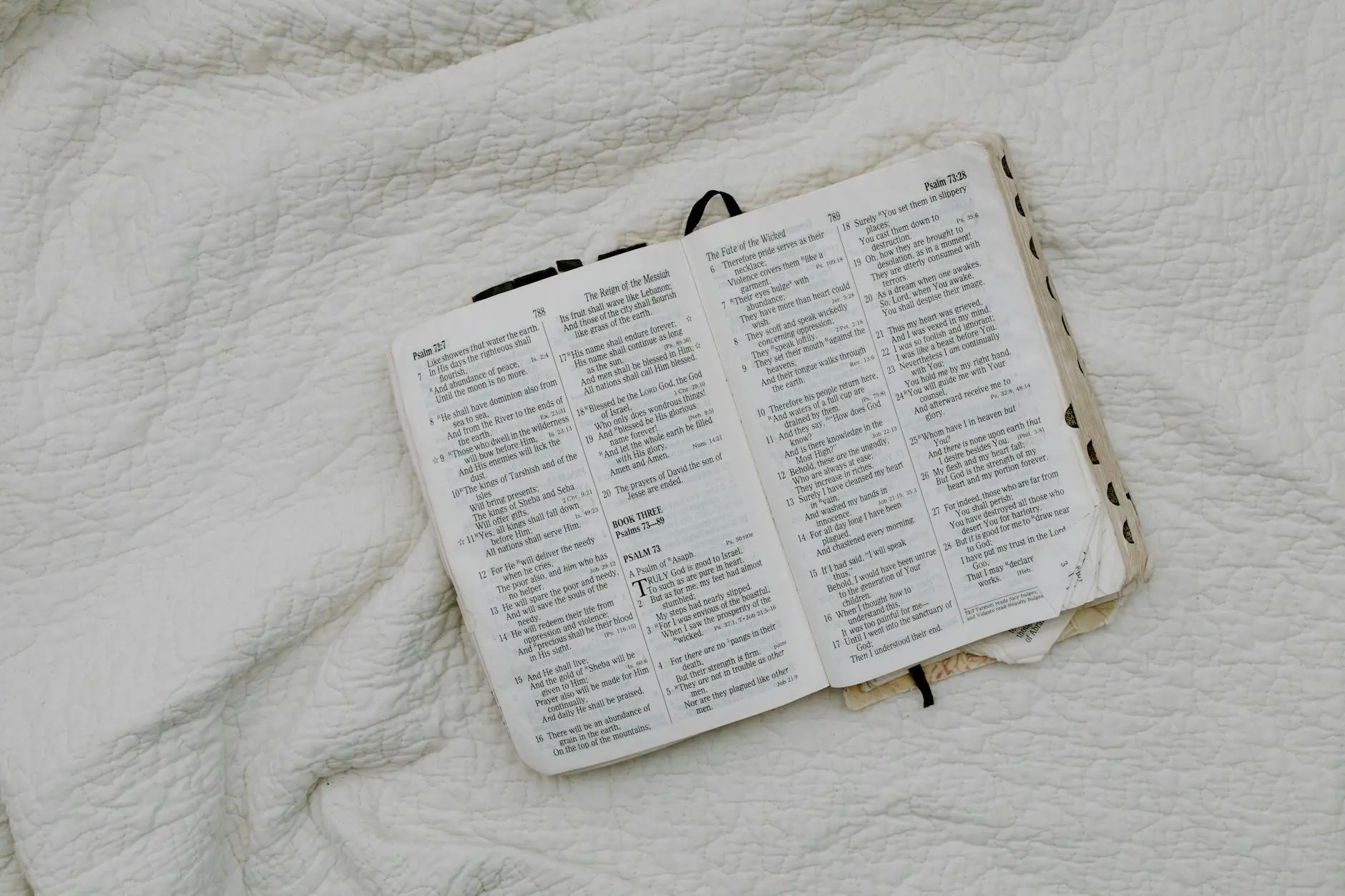 42 Uplifting Bible Verses About Strength for Every Challenge Discover the most empowering Bible verses about strength to find hope, courage, and comfort in life’s hardest moments.