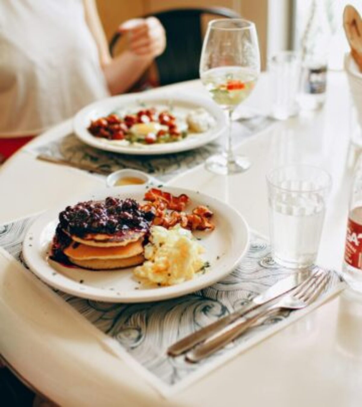 Celebrate gratitude and togetherness with timeless Thanksgiving quotes for every occasion—a toast, a card, or a heartfelt moment.