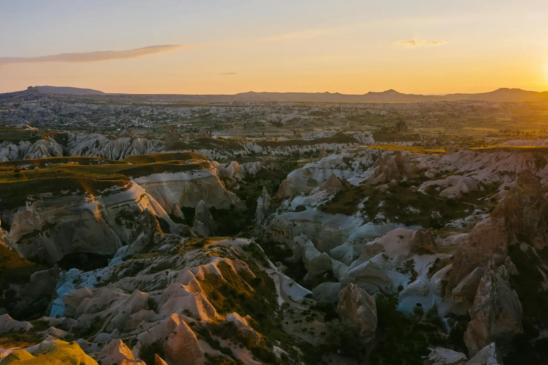 Exploring Pennsylvania’s Unique Terrain: From Plateaus to Valleys A deep dive into the diverse landscapes and geological wonders that define Pennsylvania’s natural beauty.