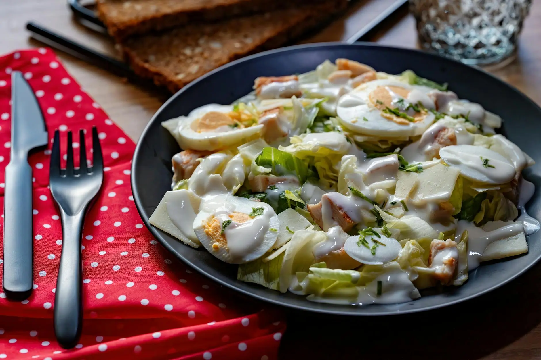 Simple Chicken Mayo with Parmesan and Bread Crumbs: An Easy Family Favorite Transform plain chicken breasts into a golden, juicy, and flavorful meal with just mayo, Parmesan, and bread crumbs.