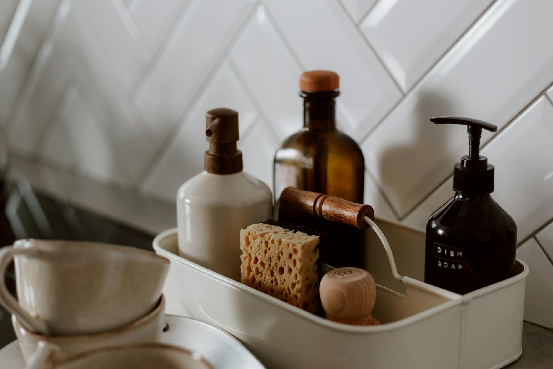 How to Clean Your Garbage Disposal: A Complete Step-by-Step Guide How to Clean Your Garbage Disposal: A Complete Step-by-Step Guide_image