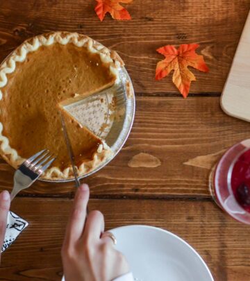 Homemade Fresh Pumpkin Pie: A Classic Autumn Dessert