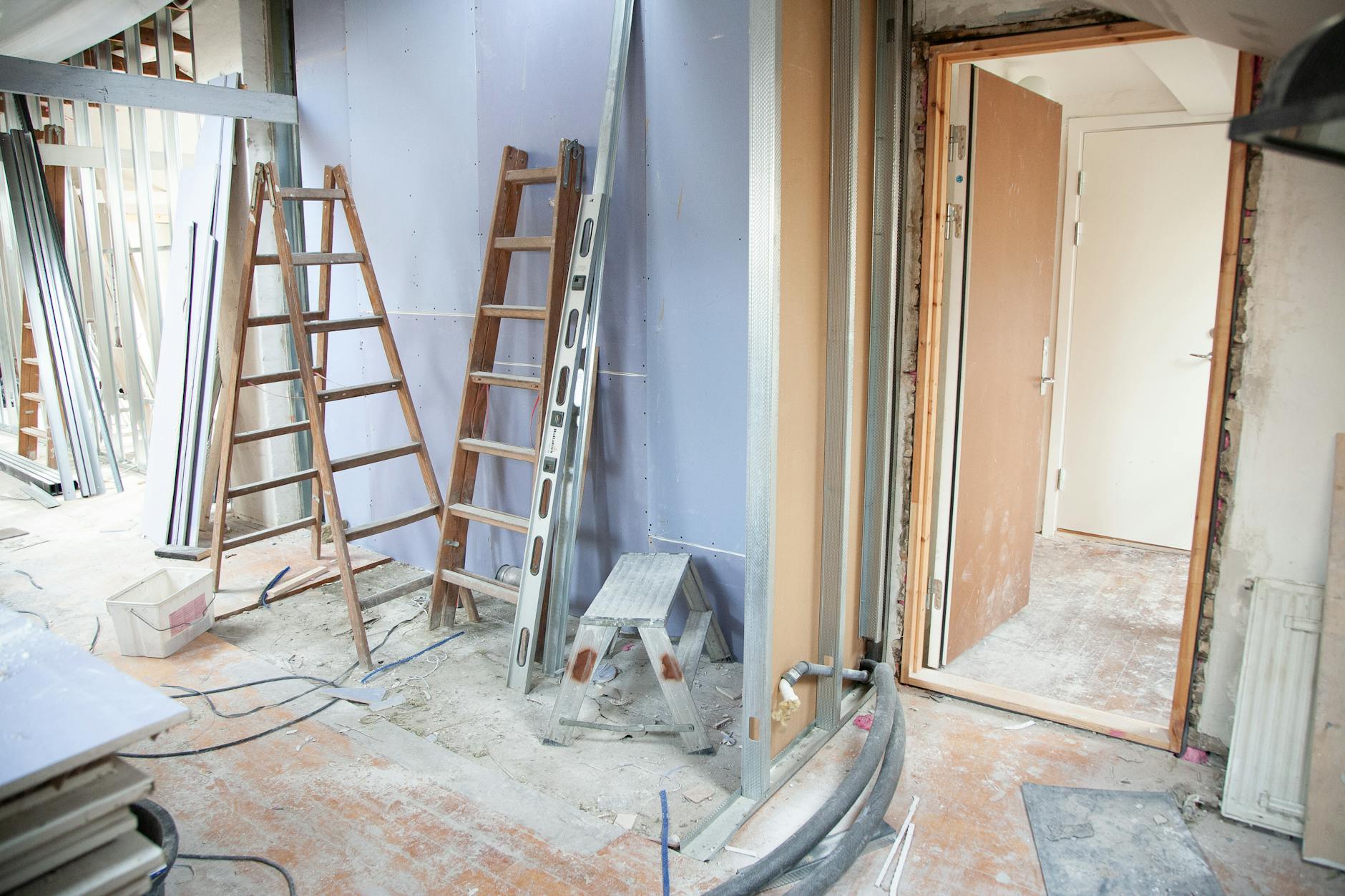 How to Remove Mold from Drywall: Step-by-Step Guide How to Remove Mold from Drywall: Step-by-Step Guide_image
