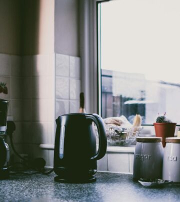 How to Clean a Coffee Maker with Vinegar: A Complete Guide