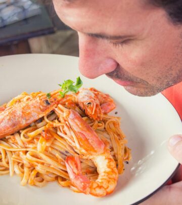Elegant Shrimp Fettuccine Alfredo: A Decadent Pasta Classic