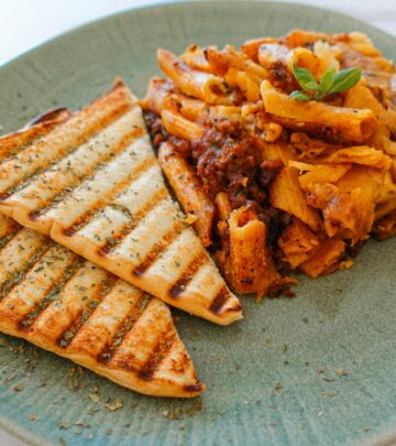 Classic Baked Ziti: The Ultimate Comfort Food Casserole