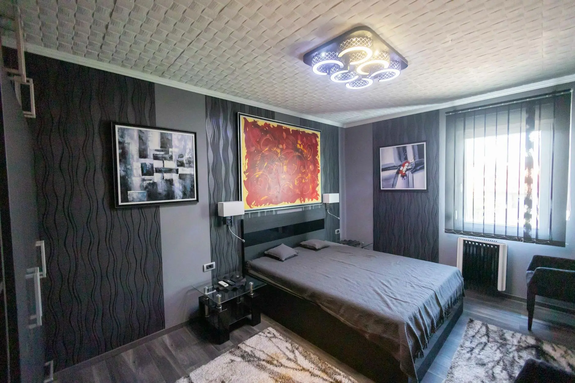 How to Place Your Bed for Good Feng Shui Master bed placement and transform your sleep with essential feng shui strategies for energy, harmony, and well-being.