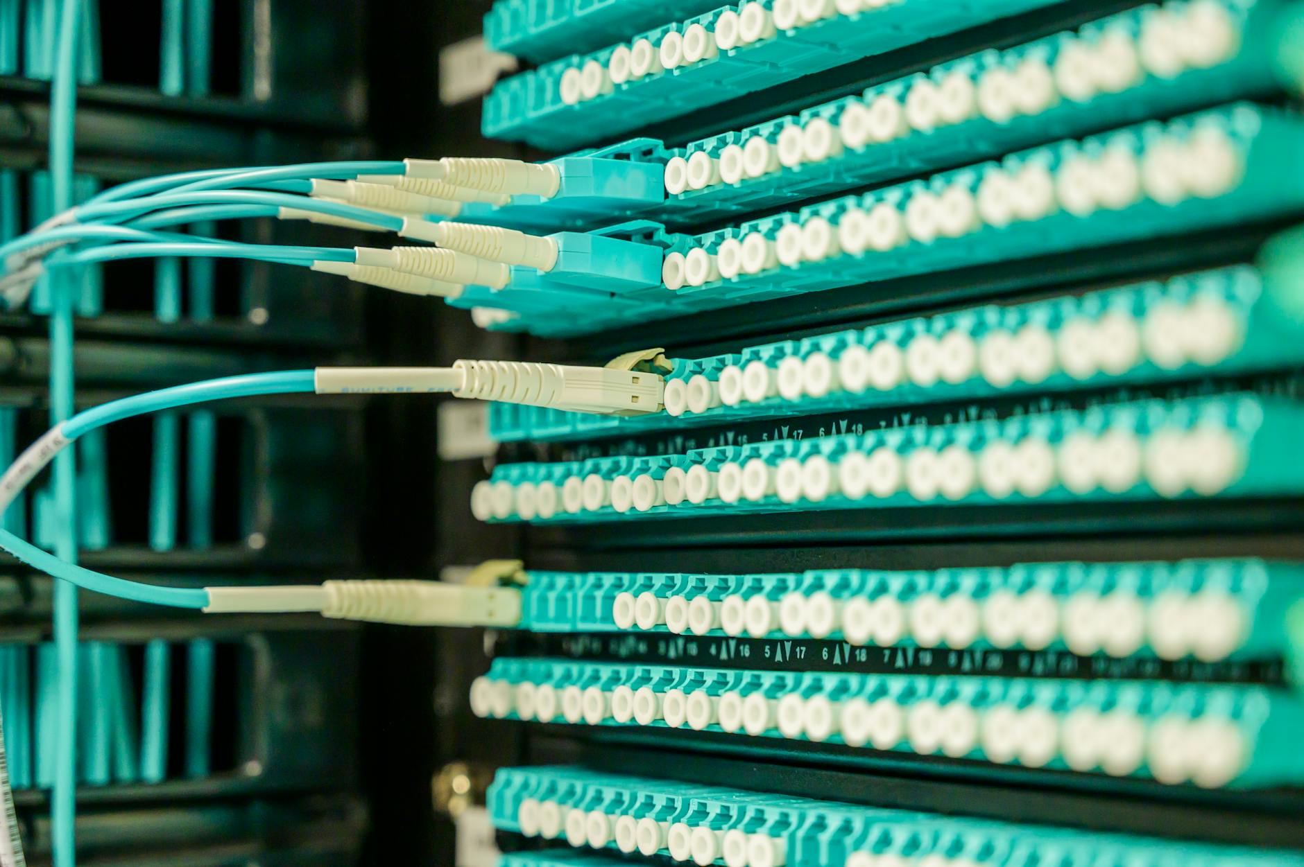 Wiring a 4-Way Switch: Step-by-Step DIY Guide for Homeowners Master 4-way switch wiring and gain confidence to control lights from multiple locations with this all-in-one guide.