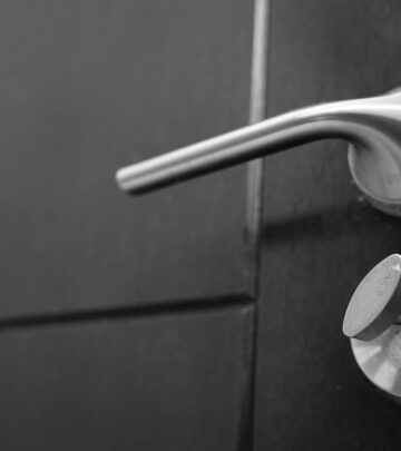 Left-Hand vs. Right-Hand Doors: The Definitive Guide