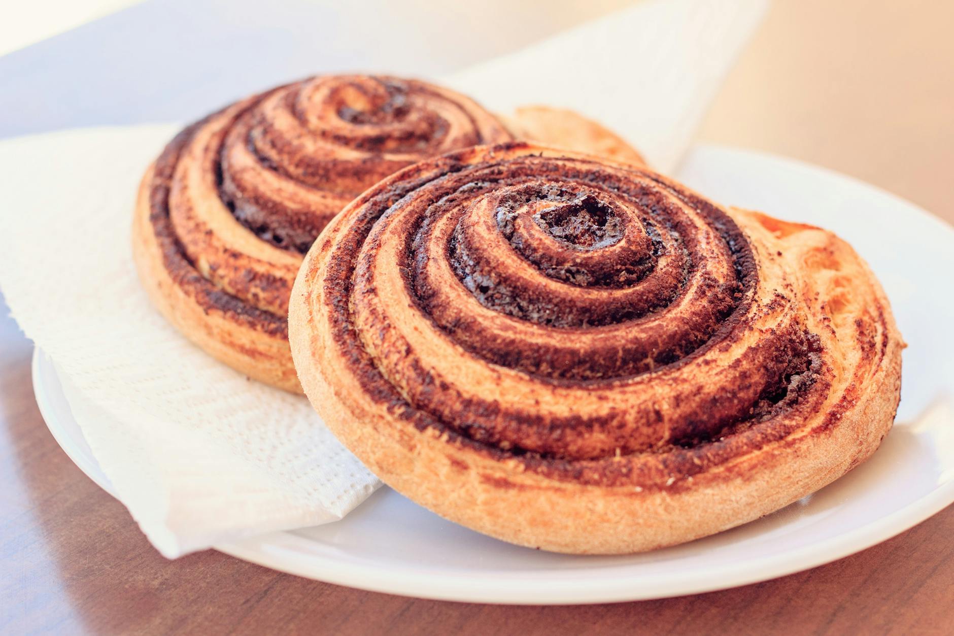 Clone of a Cinnabon: Homemade Cinnamon Rolls That Rival the Real Thing Recreate the irresistible magic of Cinnabon with this step-by-step homemade cinnamon roll guide.