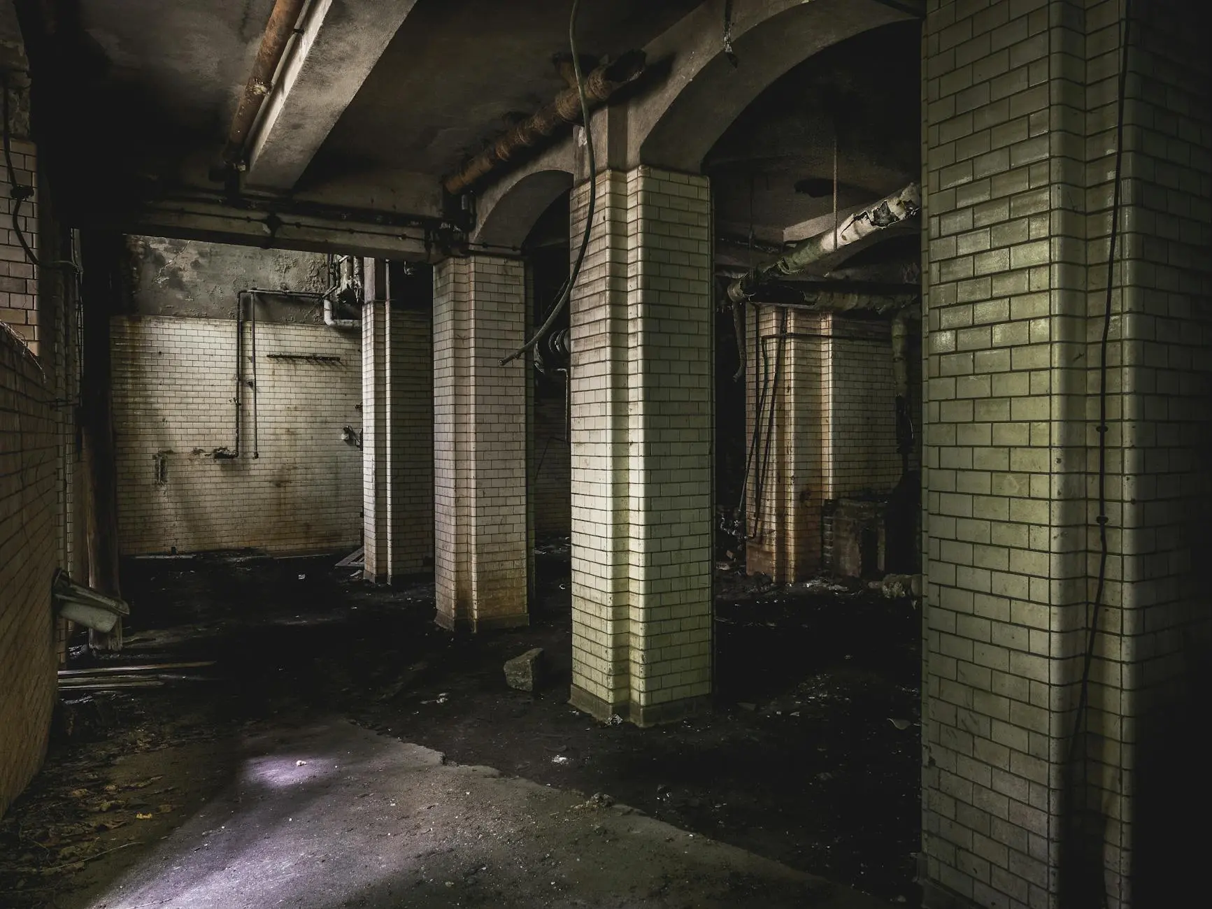 Cost To Finish A Basement: 7 Key Cost Components & Averages Transform your underutilized basement into a valuable living space with this comprehensive cost guide