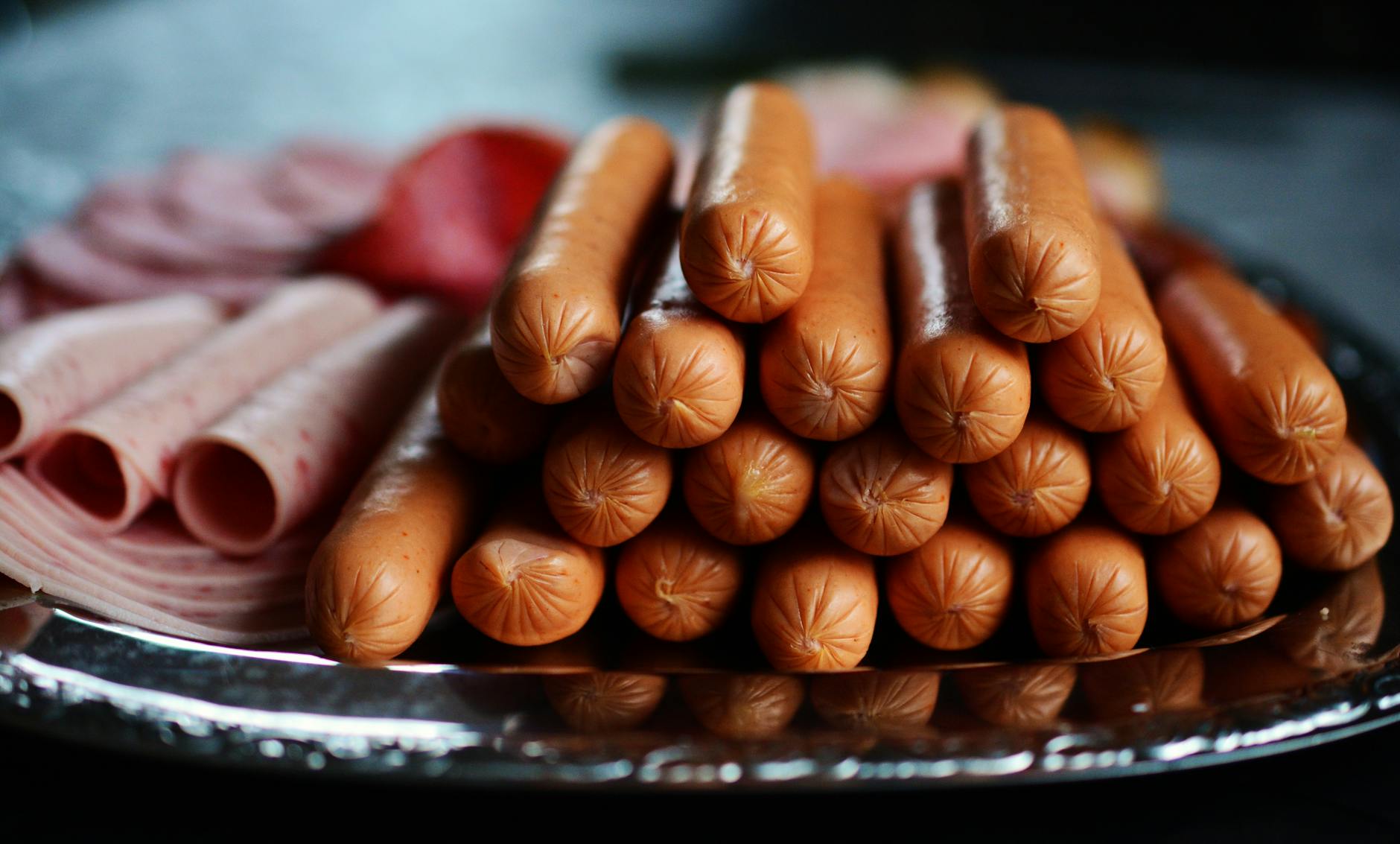 Basic Air Fryer Hot Dogs: Quick, Juicy, and Delicious Every Time Discover how to make perfectly cooked, juicy, and crispy hot dogs in your air fryer in minutes — plus tips, toppings, and serving ideas.