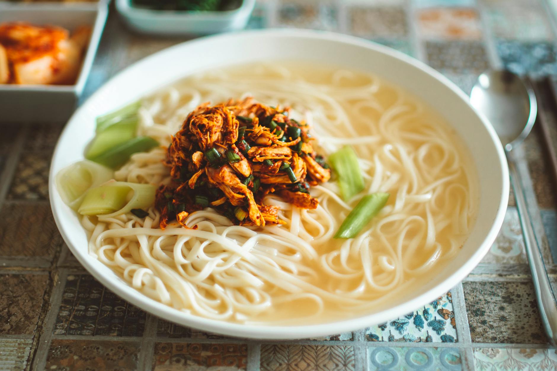 32 Delicious Recipes That Start with Shredded Chicken Time-saving weeknight meal solutions using versatile shredded chicken for quick, flavorful dishes