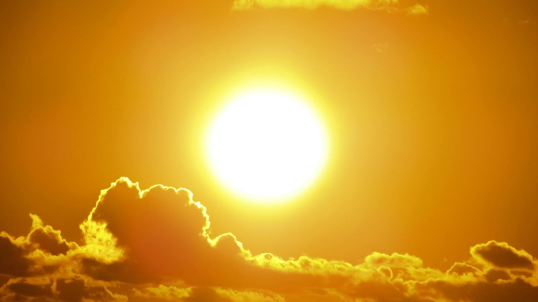 How Hot Is the Sun? Exploring the Sun’s Scorching Temperatures from Core to Corona Delve into the sun’s intense heat, from its fiery core to the mysteriously hot outer corona, and discover why the sun blazes brighter than any star in our sky.