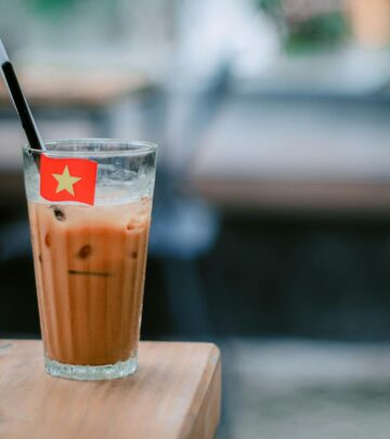 Vietnamese Iced Coffee: The Ultimate Guide to Cà Phê Sữa Đá