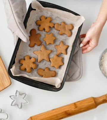 Favorite Old-Fashioned Gingerbread: A Timeless Spiced Treat