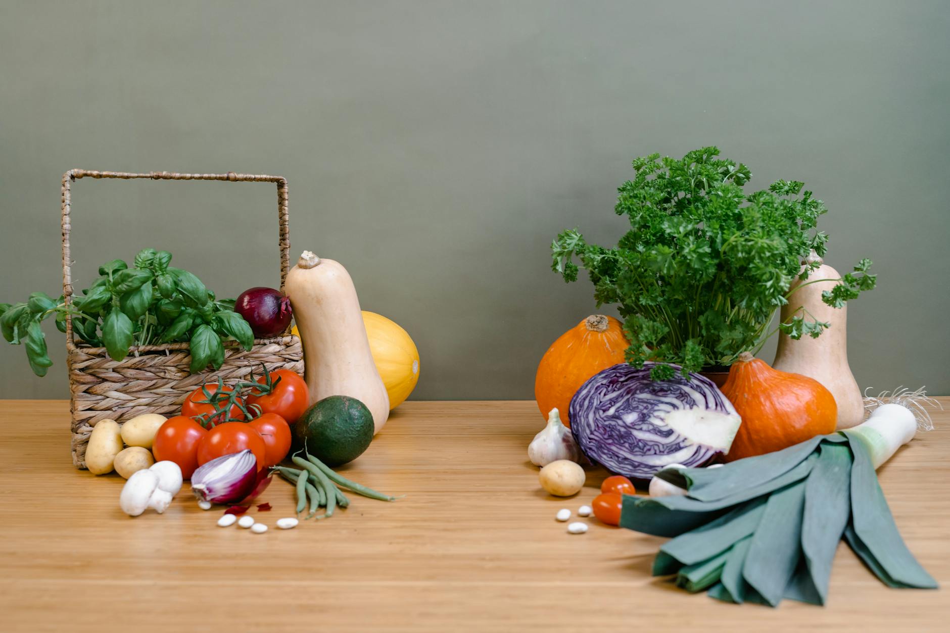 When to Pick Spaghetti Squash: Timing, Signs & Pro Tips Master the art of harvesting spaghetti squash with expert timing and care for the best flavor and storage.