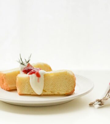 Discover the secrets to making a perfect, moist, and flavorful cream cheese pound cake—simple ingredients, expert tips, and FAQs included.