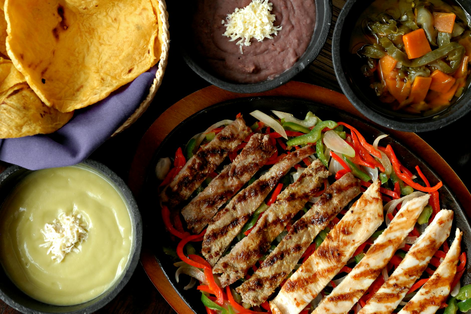 Slow Cooker Steak Fajitas: Easy, Flavorful, and Crowd-Pleasing Tender steak, zesty peppers, and bold seasoning come together effortlessly in this slow cooker fajitas recipe perfect for any night.