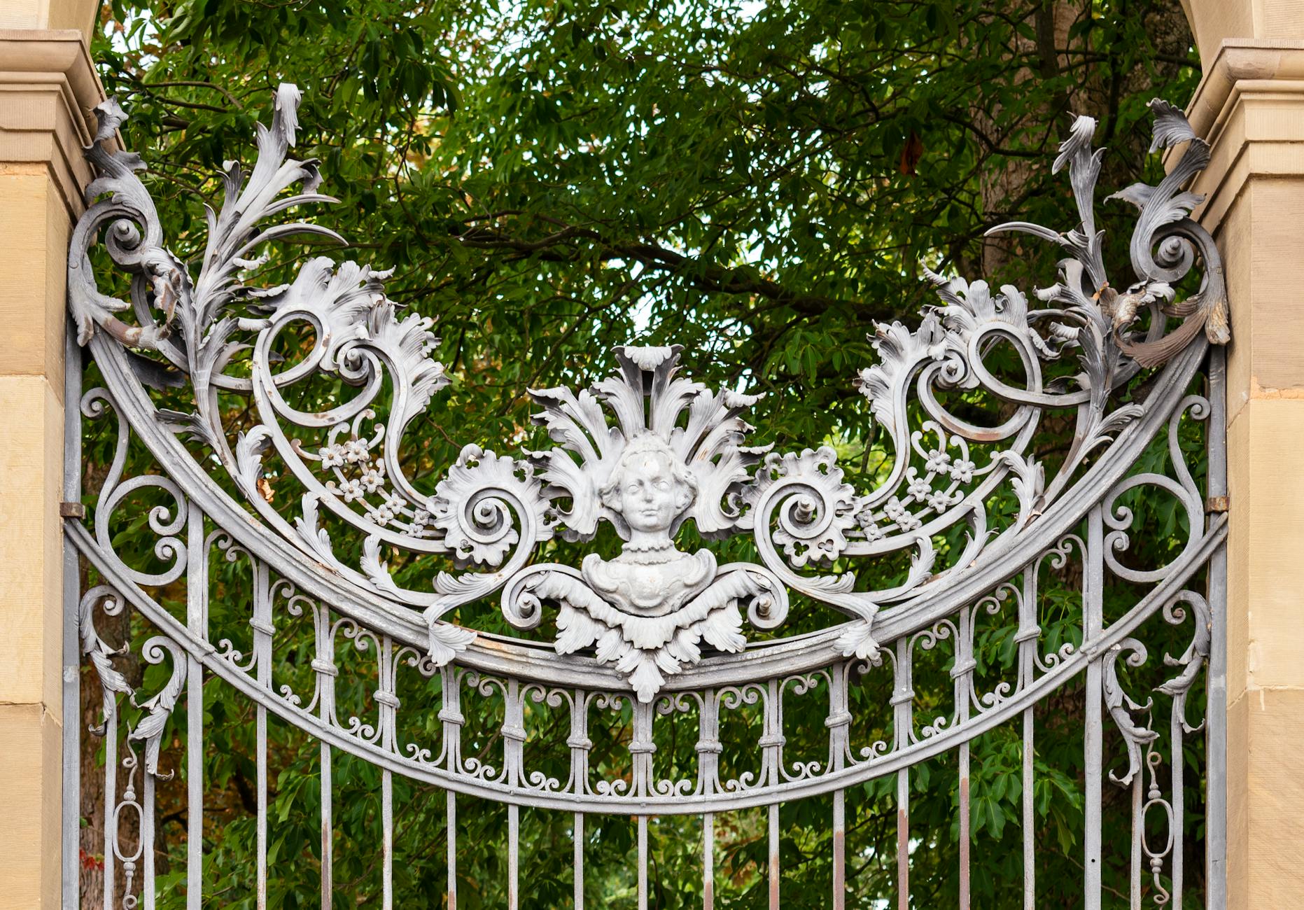 The Enchanting Power of Garden Portals: Transforming Outdoor Spaces Discover how garden gates and portals create magical transitions between spaces in your landscape