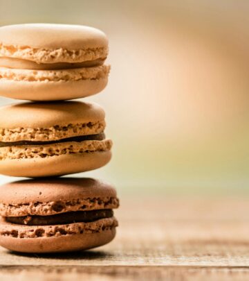 Mastering Macarons: A Complete Guide to Perfect French Macarons