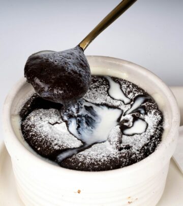 Ultimate Guide to Microwave Chocolate Lava Cake: Quick, Gooey, and Irresistible