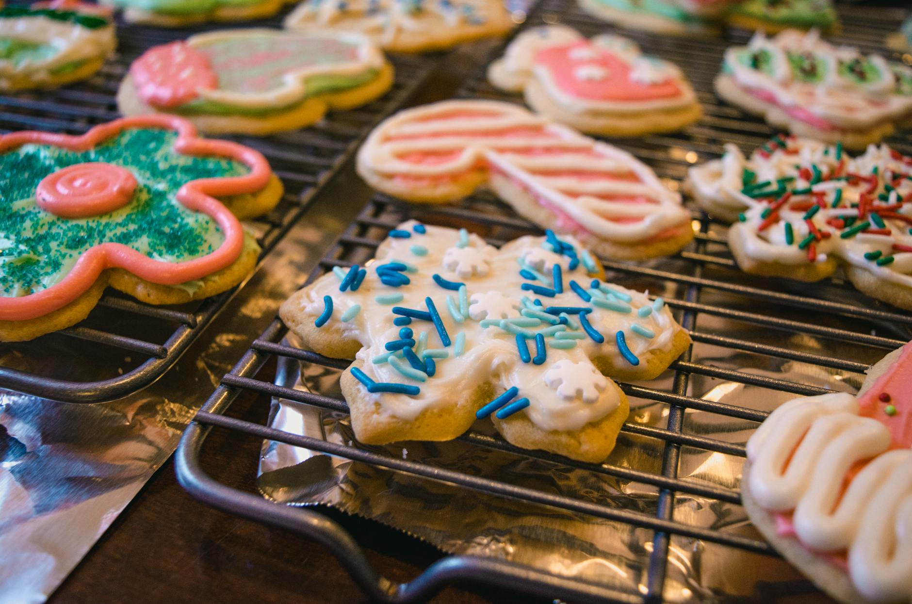 60 Delightful Christmas Treats to Sweeten Your Holiday Season Indulge in these festive Christmas treats that will make your holiday celebrations extra special and delicious
