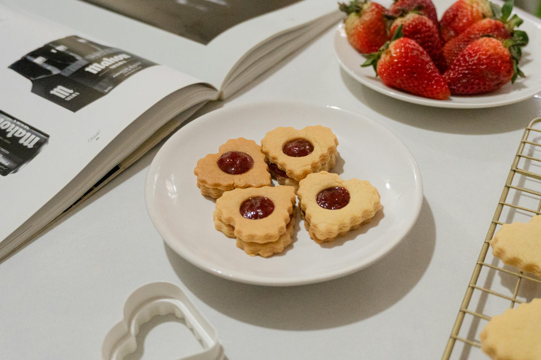 Classic Butter Cookies: Simple Ingredients, Endless Possibilities Discover the art of creating perfect butter cookies with this time-tested, versatile recipe