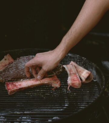 Homemade Beef Bone Broth: A Nutritious Kitchen Staple
