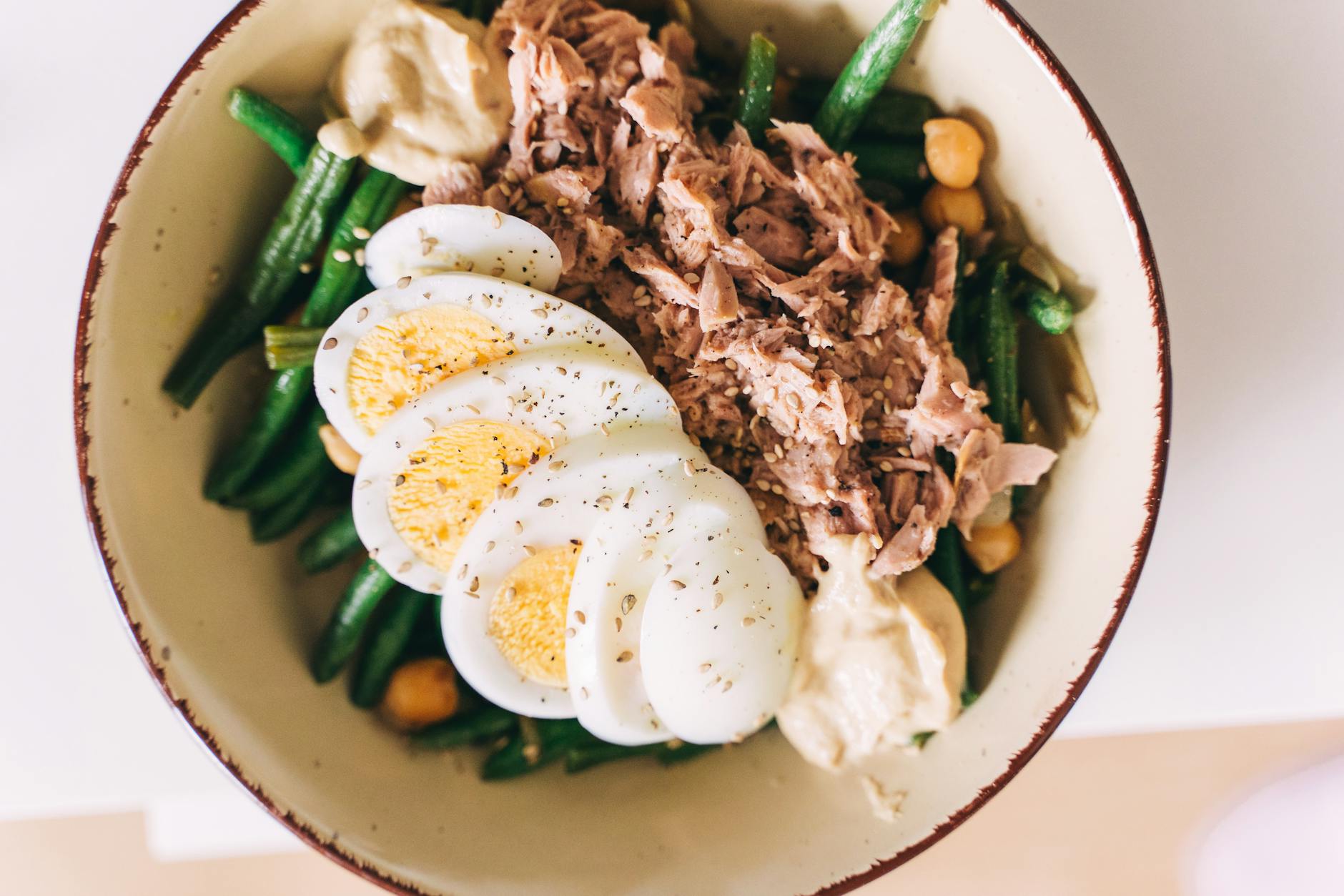 Ahi Poke: The Classic Hawaiian Tuna Salad Discover the vibrant flavors and fresh simplicity of authentic Hawaiian ahi poke, a true seafood delicacy.