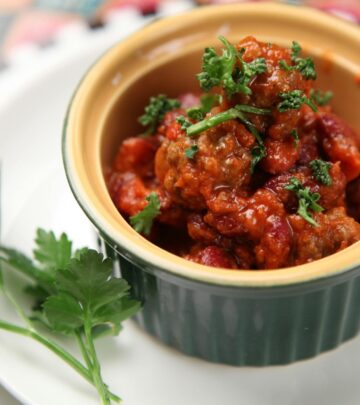 The Ultimate Guide to Classic Homemade Chili: Tips, Tricks, & Step-by-Step Recipe