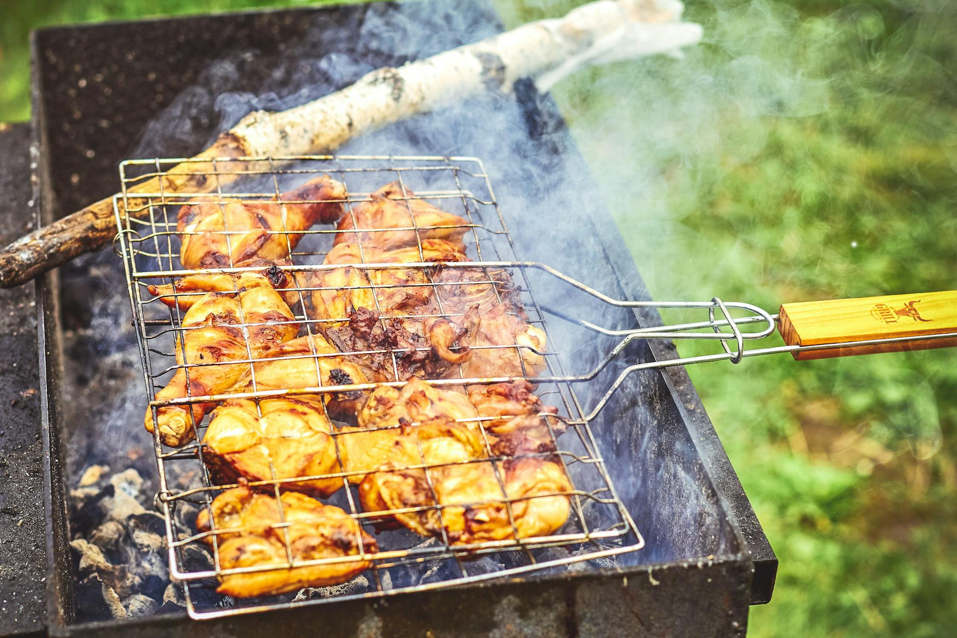 Hands-off cooking delivers tender, saucy bites with minimal prep and big flavor.