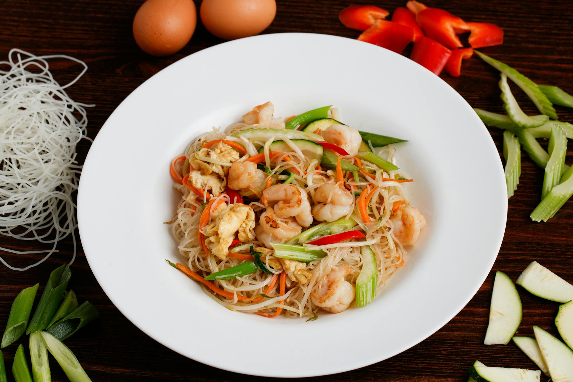 A one-pan meal that balances crisp vegetables and succulent seafood for busy nights.